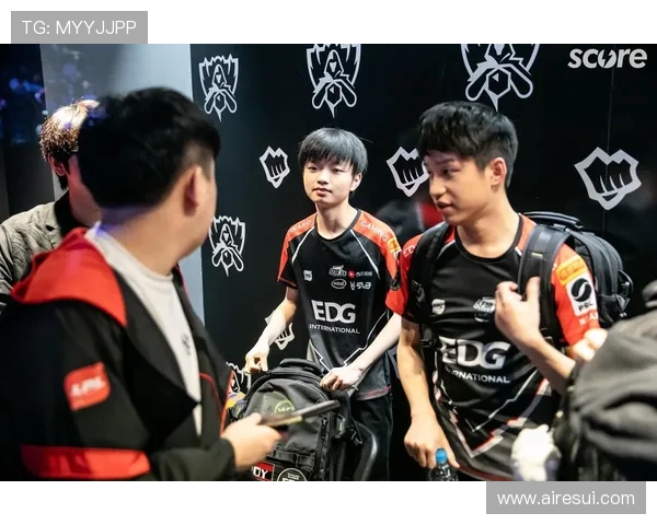 WE鏖战EDG巅峰对决燃爆赛场豪强争锋再掀电竞风云