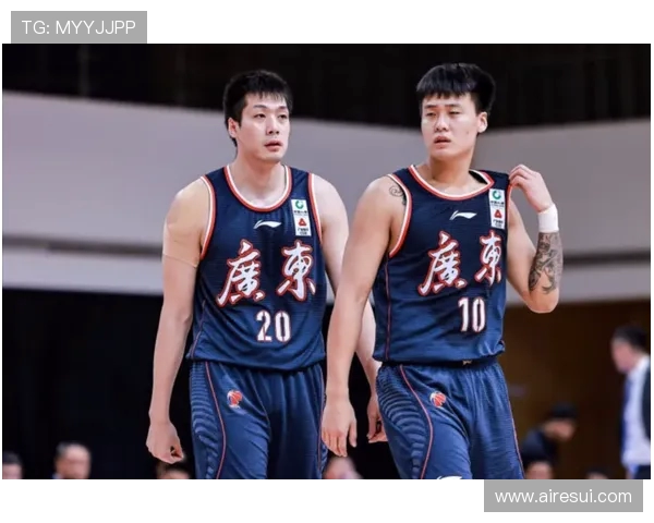 卓尔队与乌怒队激战正酣谁能在这场较量中笑到最后